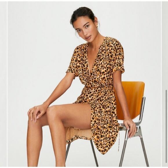 Aritiza Babaton WALLACE Wrap Dress SIENNA/BLACK 75560 Size Medium Cheetah Leopar - Picture 3 of 16